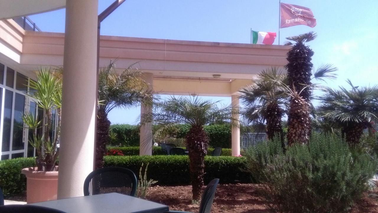 Hotel Minerva Brindisi Exterior photo