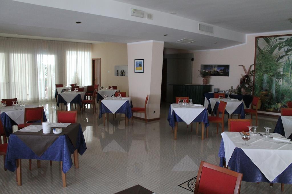Hotel Minerva Brindisi Exterior photo